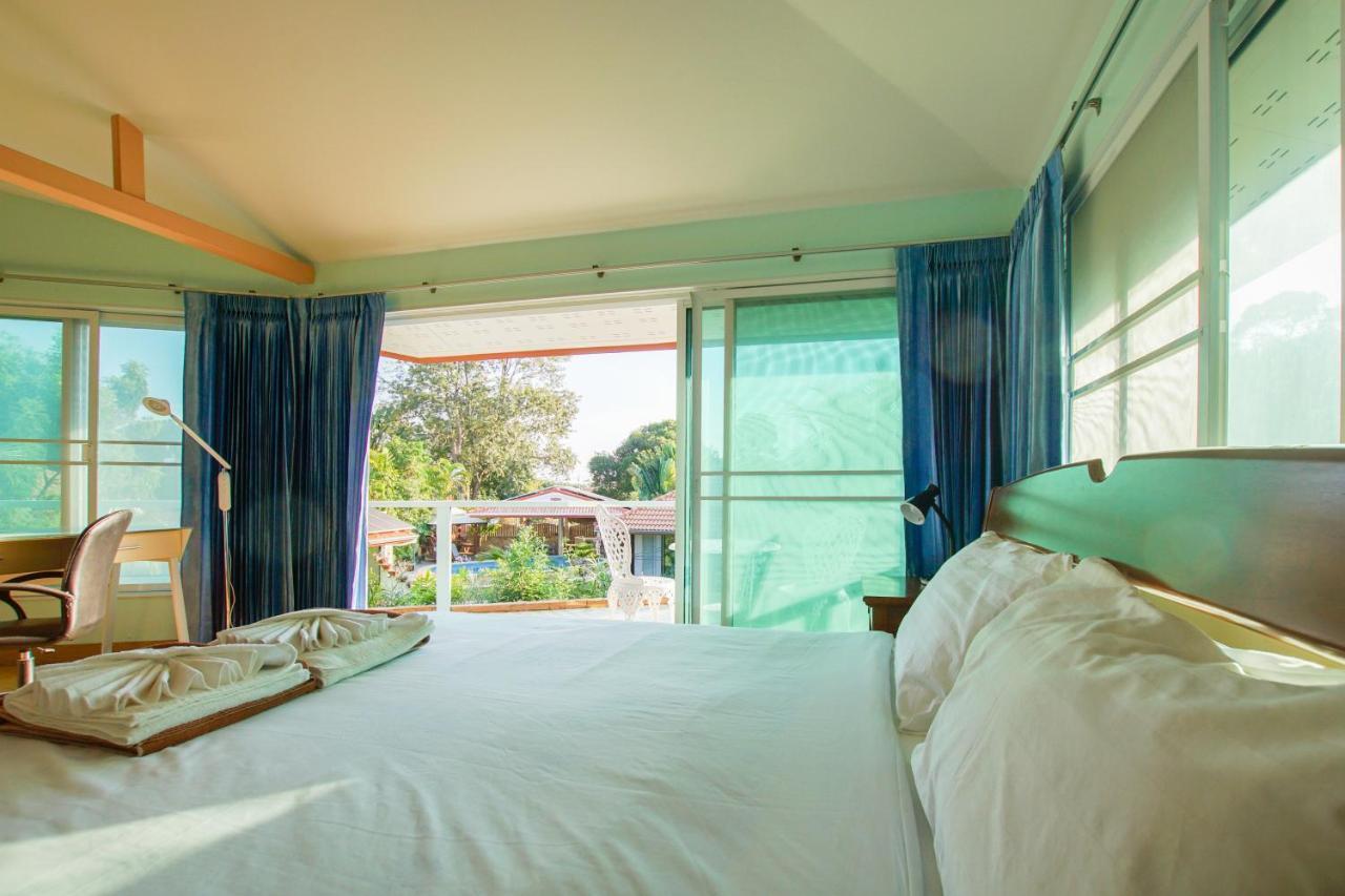 Tina's Living Paradise Ban Phe Bagian luar foto
