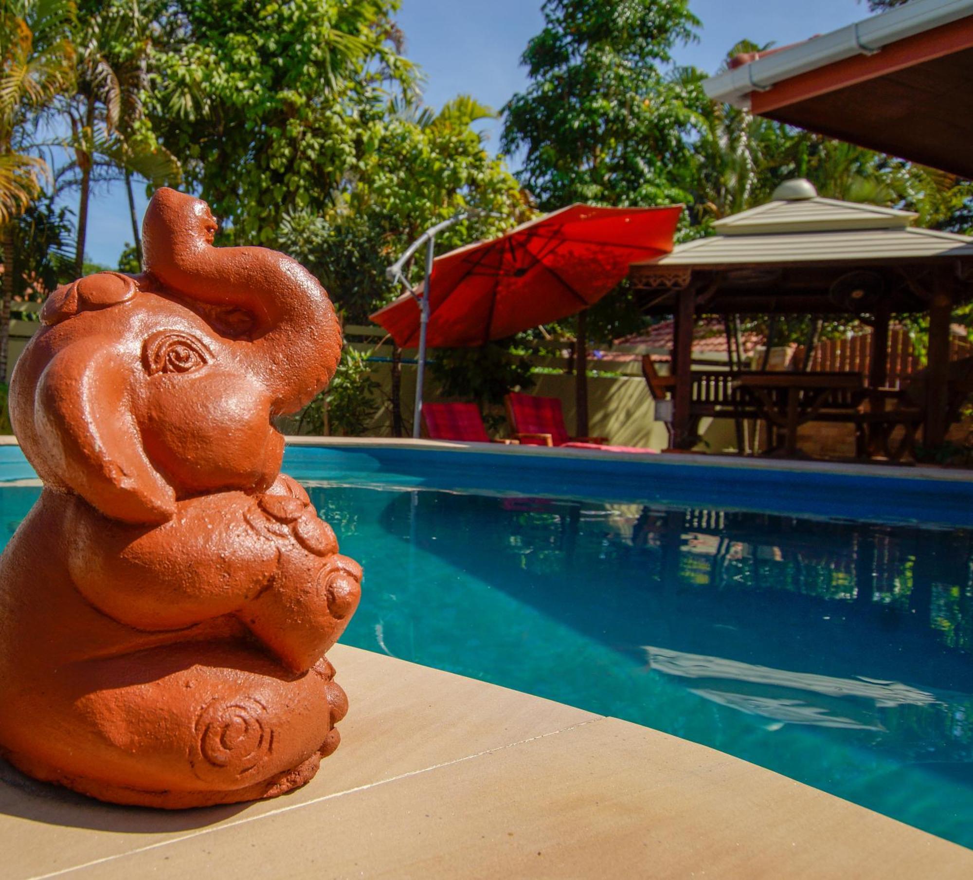 Tina's Living Paradise Ban Phe Bagian luar foto